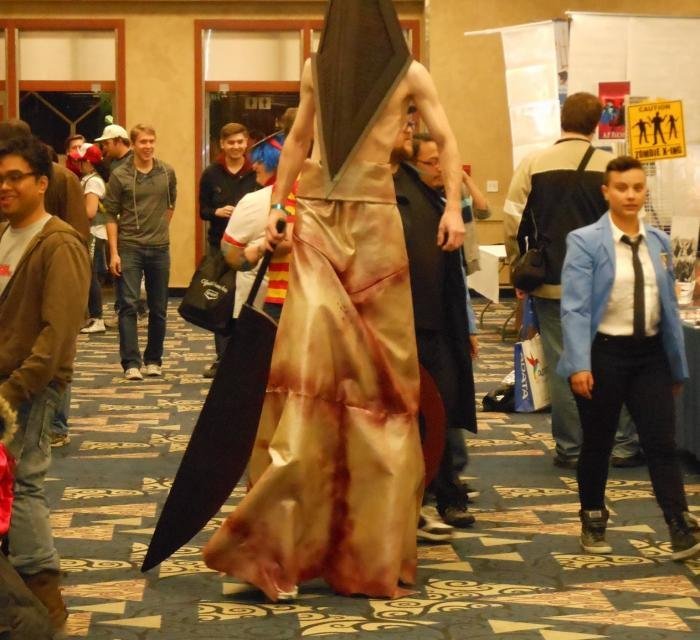 Tall Pyramid Head With Blade